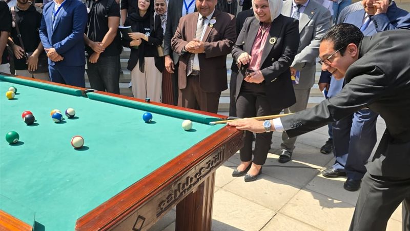 رئيس جامعة القاهرة