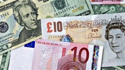 «أكسيوس»: انخفاض الدولار قد يدفع إلى انهيار الأسواق الصاعدة