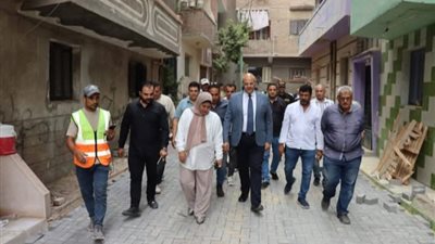 لمتابعة أعمال الرصف.. محافظ القليوبية يتفقد شارع نصار بمدينة بنها