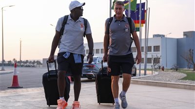 وصول الأهلي إلى العاصمة الإدارية للمشاركة في بطولة العالم للأندية لكرة اليد