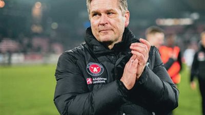 الأهلي يحسم اتفاقه مع توماسبيرج مدرب إمام عاشور السابق في ميتيلاند (خاص)