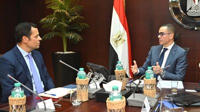 وزير الاستثمار يستعرض مع وفد صندوق النقد الدولي برامج الإصلاح الاقتصادي والتجاري في مصر