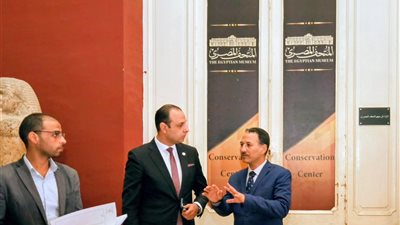 النيابة الإدارية تحقق في واقعة اختلاس سوار أثري نادر من معمل الترميم بالمتحف المصري