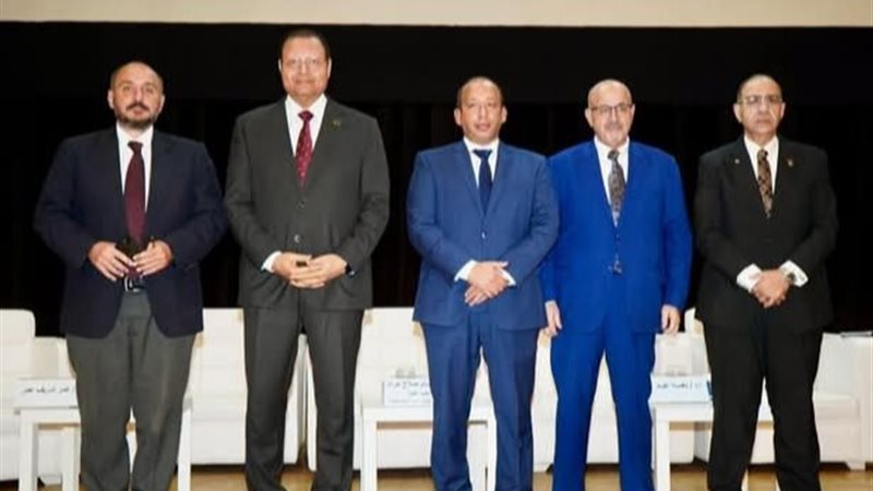 احتفاليه جامعة القاهرة