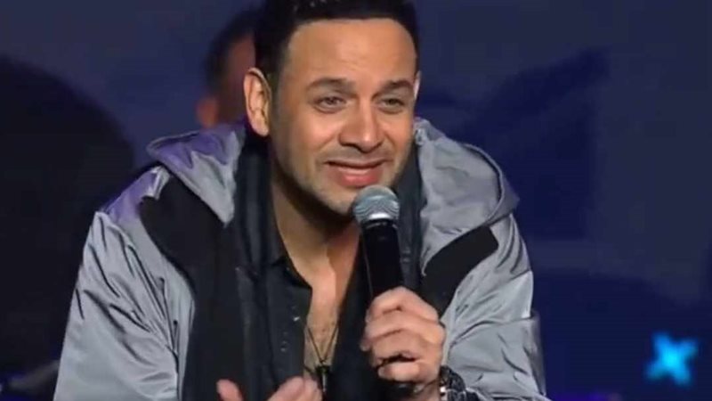 مصطفى قمر