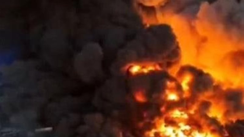 حريق في مطار بمدينة