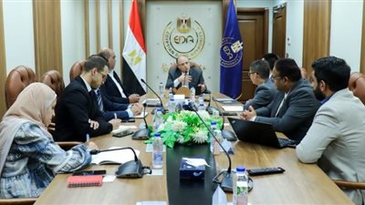 رئيس هيئة الدواء يبحث مع 