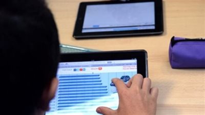 التعليم تحدد ضوابط استلام تابلت أولي ثانوي.. وتوضح شروط الإقرار والمسؤلية عن الجهاز