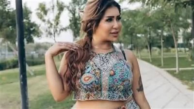 حجز محاكمة البلوجر لوليتا بتهمة نشر الفسق والفجور للحكم