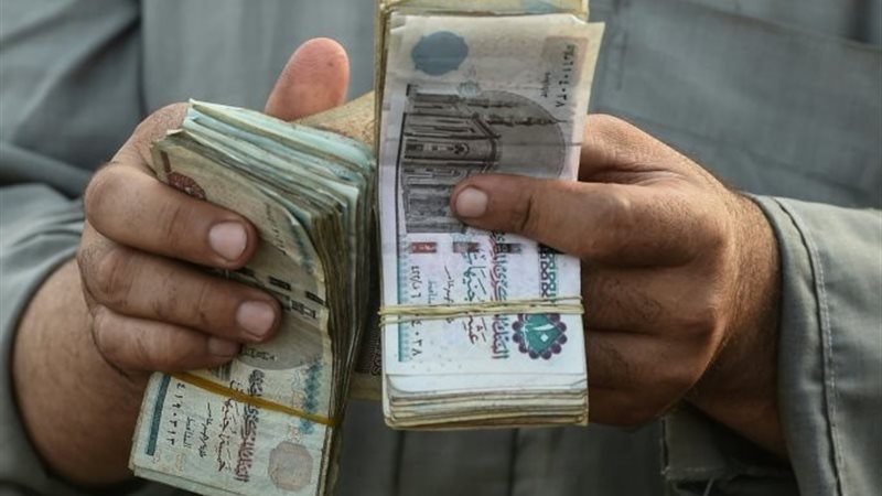 موعد صرف معاشات شهر