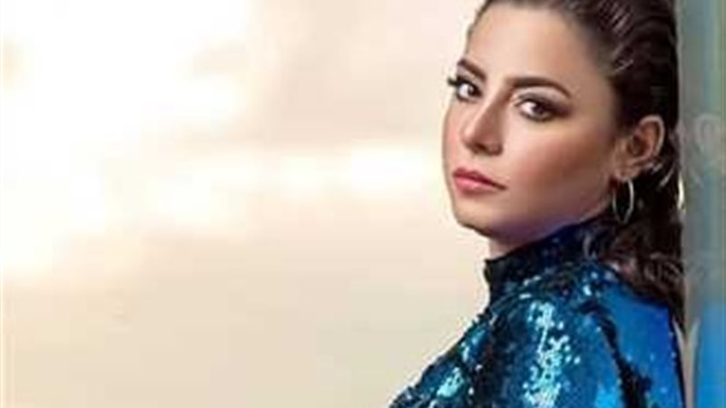 الفنانة الهام عبد