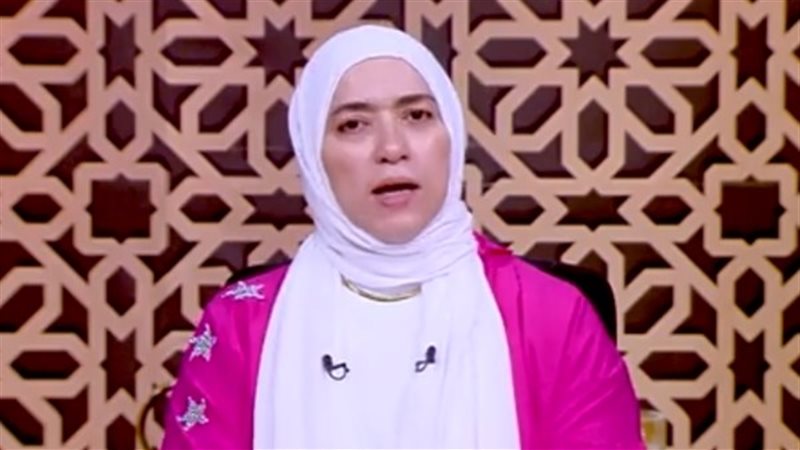 الدكتورة دينا أبو