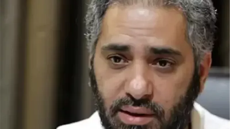 فضل شاكر يظهر ويسلم