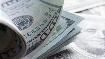 سعر الدولار الأمريكي مقابل الجنيه المصري اليوم الاثنين 6-10-2025.. الأخضر بكام؟