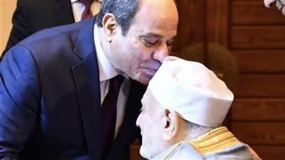 الرئيس السيسي ناعيًا أحمد عمر هاشم: سيظل علمه الغزير باقيًا وراسخًا 
