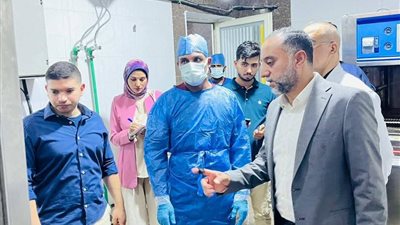 وكيل صحة شمال يتفقد الأقسام الداخلية بمستشفى العريش ويوجه بتوفير كافة الخدمات
