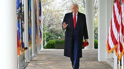 بعد التوصل لاتفاق غزة.. البيت الأبيض ينشر صورة لترامب ويصفه بـ