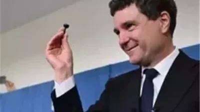 رئيس رومانيا يشيد بجهود مصر والوسطاء في إنجاح اتفاق وقف إطلاق النار في غزة