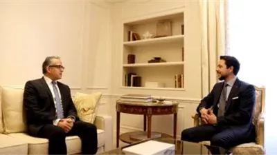 خالد العناني يبحث مع ولي العهد الأردني سبل تعزيز التعاون في التعليم والثقافة والتراث