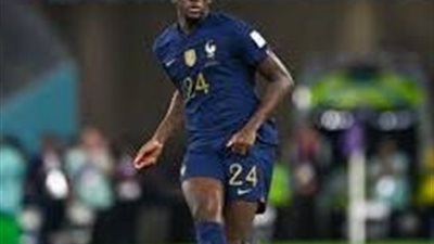 بعد الاصابة في عضلة الفخذ.. كوناتي يغادر معسكر فرنسا 