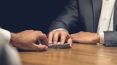 بتهمة تلقي الرشوة..  مدير تنظيم حي الموسكي في قبضة الأمن