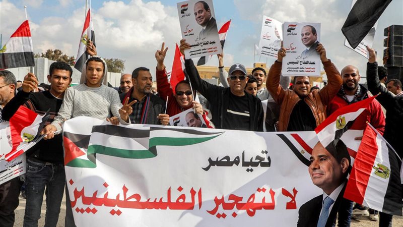 الحرب والتهجير يتوقفان