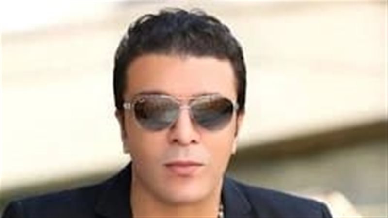 المطرب مصطفى كامل