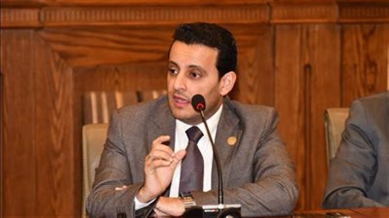 النائب أحمد سمير
