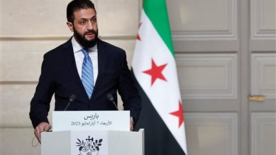 الشرع يصل إلى روسيا لإجراء مباحثات ثنائية مع نطيره الروسي بوتين