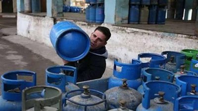 25 جنيه ولا 50.. رئيس شعبة المواد البترولية يكشف أسعار أسطوانات الغاز