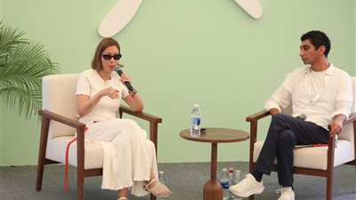 صمدت رغم كل الصعوبات.. منة شلبي تكشف سر استمرارها في ندوة مهرجان الجونة (صور)