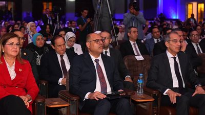 وزير العمل يشارك في المؤتمر الدولي الأول للذكاء الاصطناعي بجامعة القاهرة
