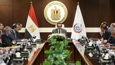 نائب رئيس الوزراء وزير الصحة يقود اجتماع لجنة تنسيق التأمين الصحي الشامل بالعاصمة الإدارية
