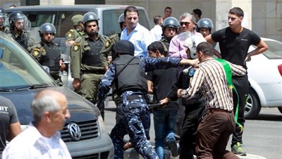 أجهزة الأمن الفلسطينية في الضفة تعتقل أسرى محررين ولجنة أهالي المعتقلين ترد