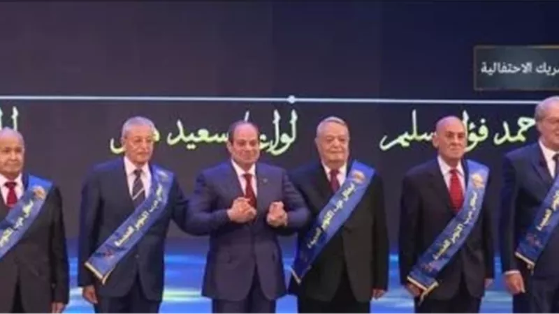 السيسي وأبطال حرب