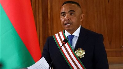 رئيس مدغشقر الجديد: البلاد على حافة الانهيار ونحتاج إلى دعم دولي عاجل