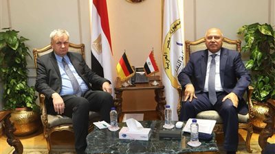 الصناعة ترحب باستثمارات الشركات الألمانية والعالمية في تصنيع السيارات بمصر