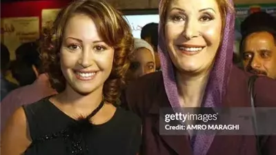 زيزي مصطفى.. راقصة ضحّت من أجل ابنتها وصنعت نجمة السينما منة شلبي