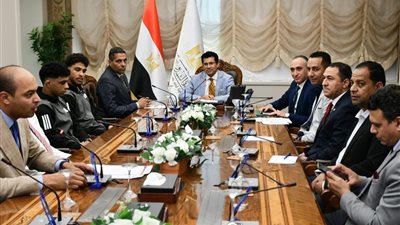 وزير الرياضة يكرم أبطال المصارعة بعد إنجازهم ببطولة العالم تحت 23 سنة