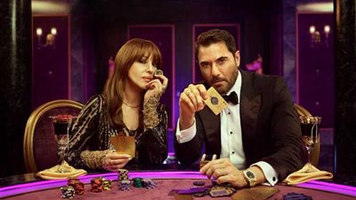 مونيكا بيلوتشي تكشف صورة من كواليس فيلم «The Seven Dogs» مع أحمد عز