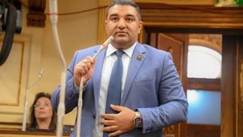 النائب محمود عصام