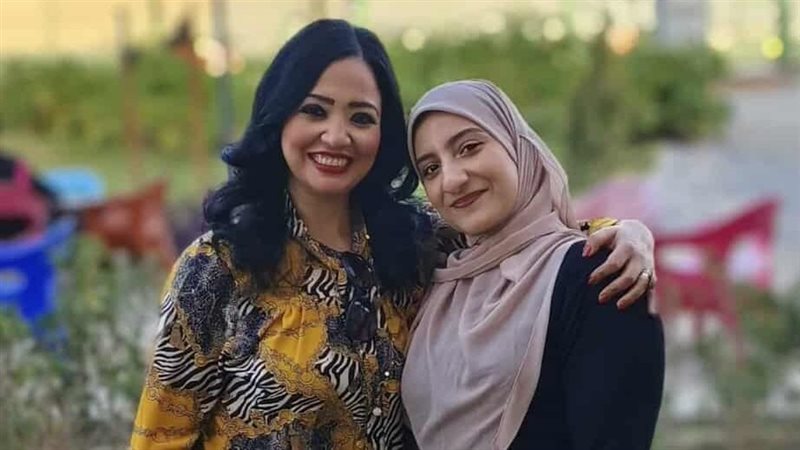 المذيعة إيمان تركي