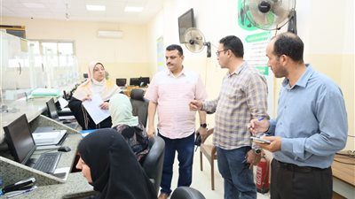 السكرتير العام المساعد يتفقد المراكز التكنولوجية بحي غرب وشرق شبين الكوم 