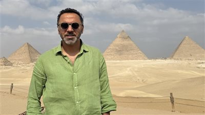 سفير الإمارات أمام الأهرامات: مصر لا تكتفي بعرض التاريخ بل تعيشه كل يوم