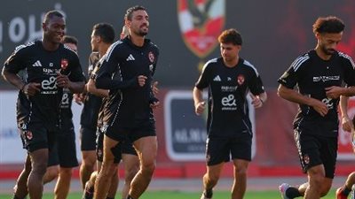 استعدادا لرحلة الإمارات لخوض السوبر المصري.. الأهلي يضع برنامجا تأهيليا للمصابين