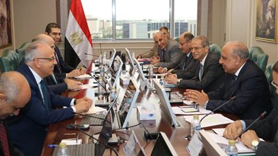 تعاون استراتيجي بين «الكهرباء» و«الري» لتعظيم عوائد السد العالي وتعزيز الطاقة النظيفة