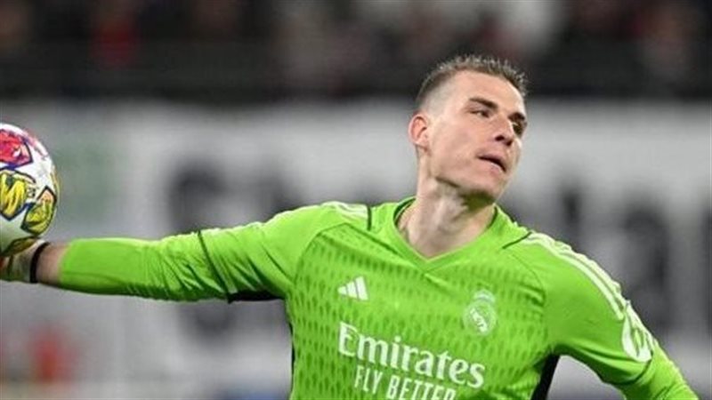 أندريه لونين حارس