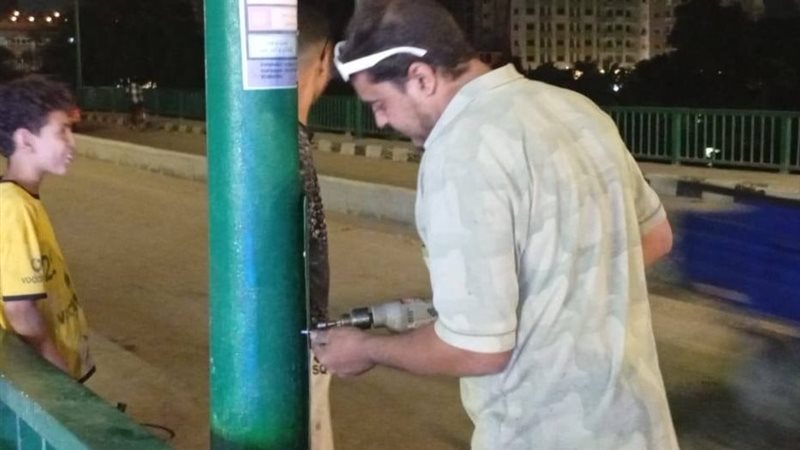 صيانة أعمدة الإنارة