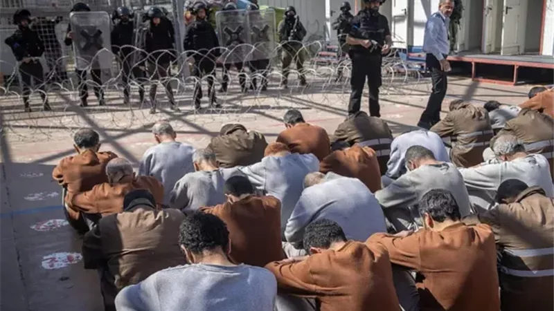 الأسرى الفلسطينيون