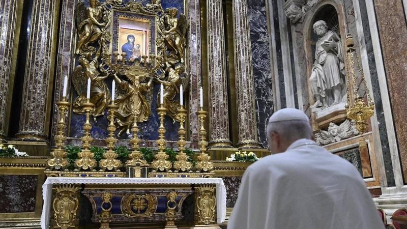 البابا لاون الرابع